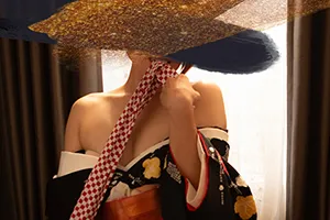 渋谷の会員制SMクラブ「ハーモニー」所属 M嬢麗 プロフィール写真9：綺麗系のM熟女