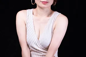 渋谷の会員制SMクラブ「ハーモニー」所属 M嬢麗 プロフィール写真5：綺麗系のM熟女